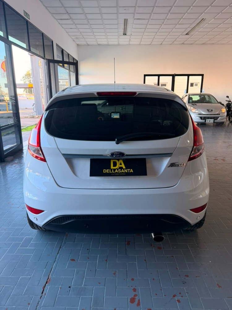 Ford Fiesta SE PLUS — foto 2